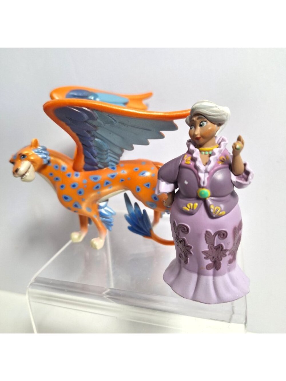 Skylar Grandma Luisa Disney Elana of Avalor PVC Figures Lot 4" Cake Toppers - Picture 5 of 15